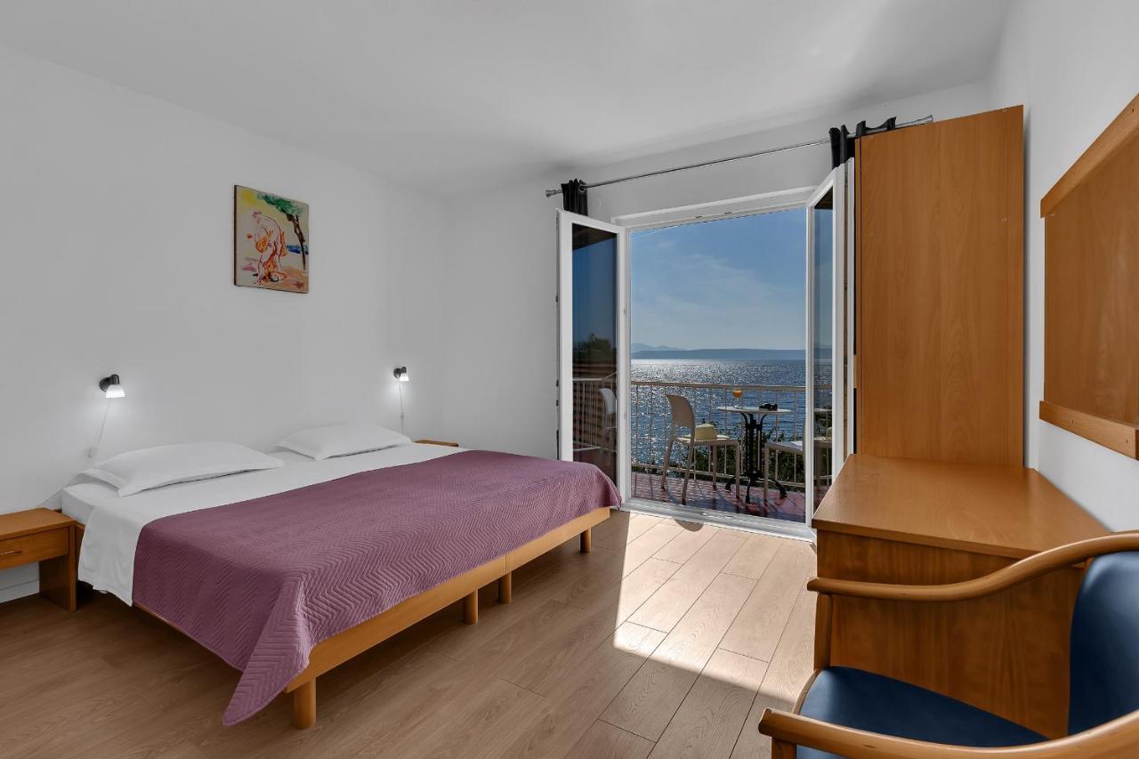 Apartments By The Sea Podgora, Makarska - 2596 Exterior photo